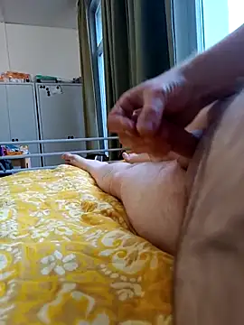 Snapshot of awesome-dirty-dick chatting on 12/19/25, 02:02 awesome-dirty-dick online show from 12/19/25, 02:02