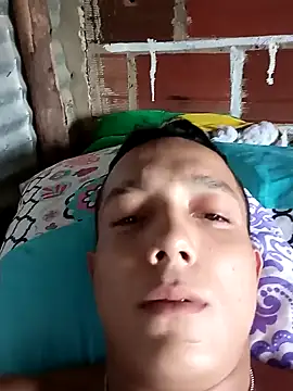 Snapshot of tayson_ chatting on 01/20/25, 06:32 tayson online show from 01/20/25, 06:32