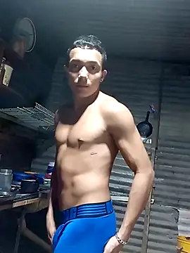 Snapshot of tayson_ chatting on 02/08/25, 11:55 tayson online show from 02/08/25, 11:55