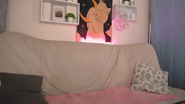 Snapshot of EmmaKeam chatting on 01/27/25, 12:05 EmmaKeam online show from 01/27/25, 12:05