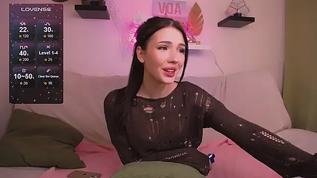 Snapshot of EmmaKeam chatting on 01/31/25, 08:11 EmmaKeam online show from 01/31/25, 08:11