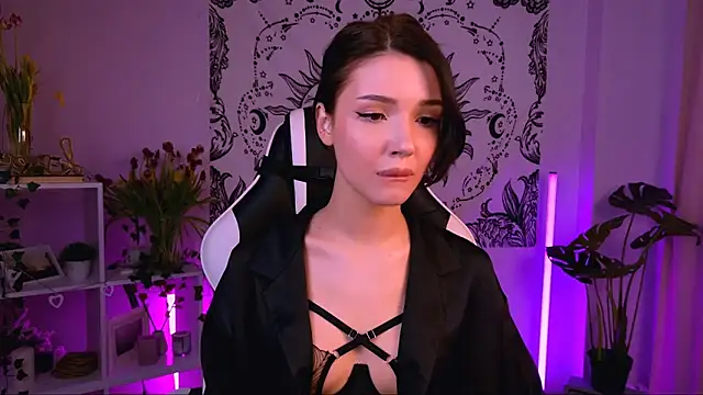 Snapshot of EmmaKeam chatting on 03/16/25, 05:36 EmmaKeam online show from 03/16/25, 05:36