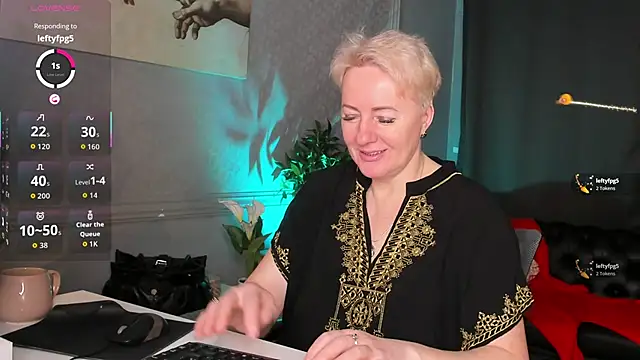 Nika Smit online show from 02/08/26, 05:44