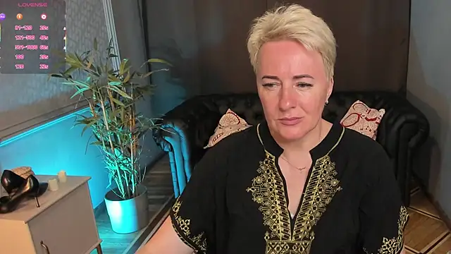 Snapshot of Nika_Smit chatting on 07/03/26, 09:05 Nika Smit online show from 07/03/26, 09:05