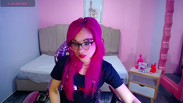 abril ch  online show from 09/18/25, 10:39