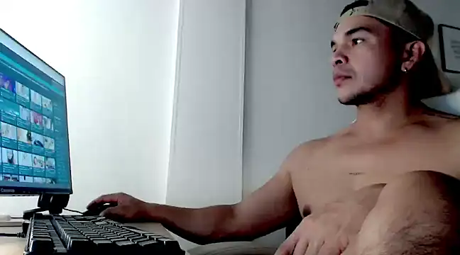 Snapshot of estebandelouis chatting on 01/30/25, 10:30 estebandelouis online show from 01/30/25, 10:30