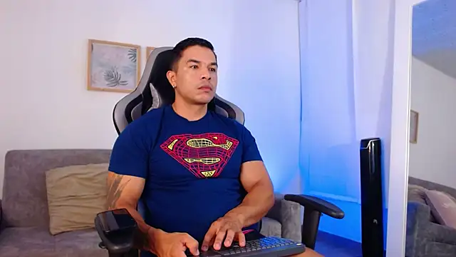 estebandelouis online show from 04/15/26, 11:06