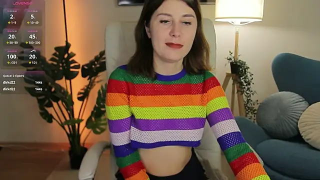 Snapshot of Hailey_Green chatting on 02/07/25, 10:41 Hailey Green online show from 02/07/25, 10:41