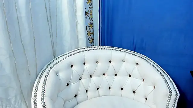 Analia18  online show from 02/04/25, 12:00