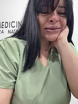 Snapshot of NATHALIA-28_ chatting on 04/24/26, 11:56 NATHALIA-28 online show from 04/24/26, 11:56