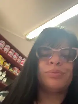 Snapshot of NATHALIA-28_ chatting on 04/25/26, 01:52 NATHALIA-28 online show from 04/25/26, 01:52