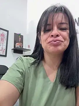 Snapshot of NATHALIA-28_ chatting on 05/20/26, 12:55 NATHALIA-28 online show from 05/20/26, 12:55
