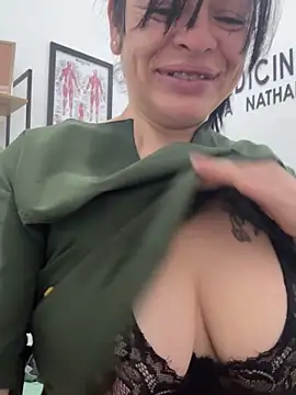 Snapshot of NATHALIA-28_ chatting on 06/10/26, 12:26 NATHALIA-28 online show from 06/10/26, 12:26