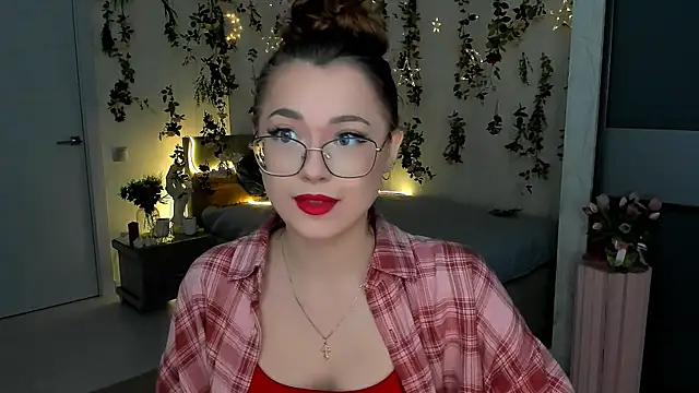 SereneFlame online show from 04/21/26, 04:12