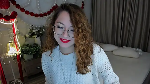Snapshot of SereneFlame chatting on 06/04/26, 04:02 SereneFlame online show from 06/04/26, 04:02