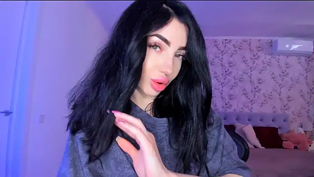 NancyLovee  online show from 06/13/26, 10:35