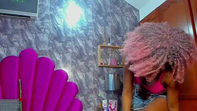 EMMAPARISS online show from 10/27/25, 11:47