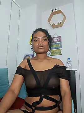 Snapshot of gianna_smith chatting on 07/18/26, 05:44 gianna smith online show from 07/18/26, 05:44