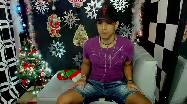 MikeRose94 online show from 12/21/24, 05:51