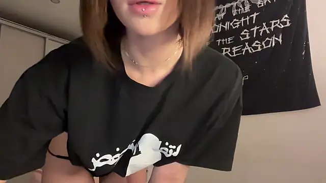 ur molly online show from 04/06/26, 12:28