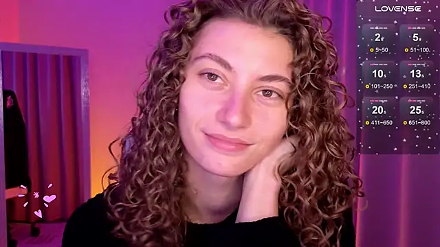 Snapshot of lady_curls chatting on 01/12/25, 11:36 lady curls online show from 01/12/25, 11:36