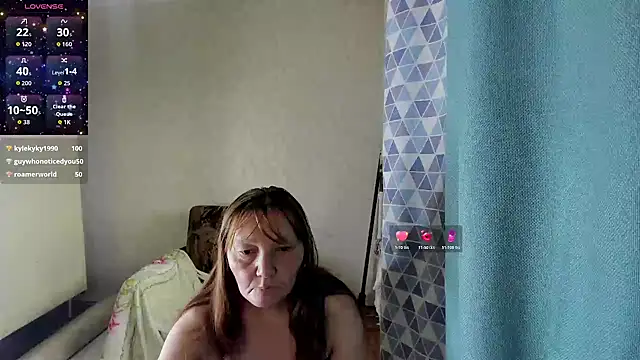 Snapshot of elis_gabbi chatting on 06/20/26, 01:09 elis gabbi online show from 06/20/26, 01:09
