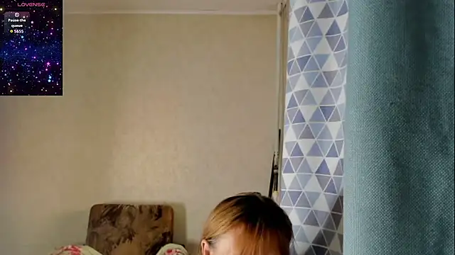 Snapshot of elis_gabbi chatting on 07/18/26, 12:42 elis gabbi online show from 07/18/26, 12:42