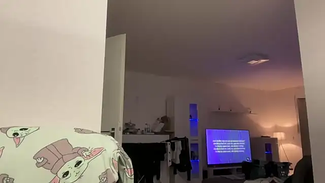 Snapshot of EmilyWi_ chatting on 01/25/25, 04:46 EmilyWi online show from 01/25/25, 04:46