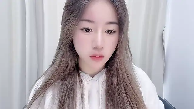 chloe-01 online show from 01/26/25, 03:17