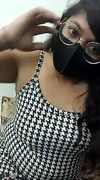 Hot Love   online show from 12/07/24, 08:22