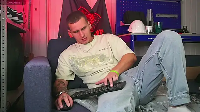 Snapshot of vance_rulez chatting on 10/01/25, 07:58 vance rulez online show from 10/01/25, 07:58