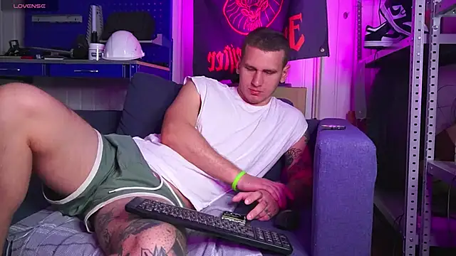 Snapshot of vance_rulez chatting on 10/04/25, 05:16 vance rulez online show from 10/04/25, 05:16