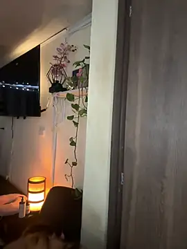 MOMALANA online show from 07/04/26, 10:05