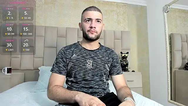 MaximusDick1  online show from 10/24/25, 04:20