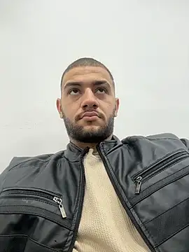 MaximusDick1  online show from 02/26/26, 12:04