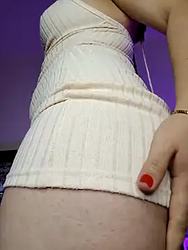 Snapshot of Sofia-Cam chatting on 10/12/25, 01:15 Sofia-Cam online show from 10/12/25, 01:15