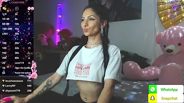 EvelynAisha online show from 02/01/25, 07:13