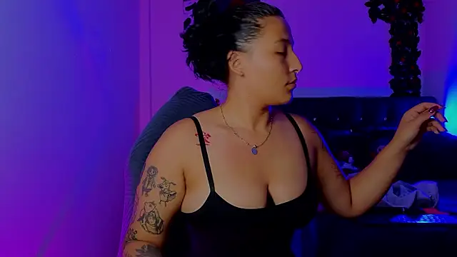 Pauilina online show from 02/04/26, 12:00