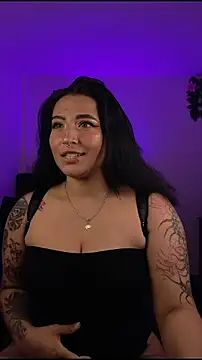 Pauilina online show from 04/28/26, 05:40