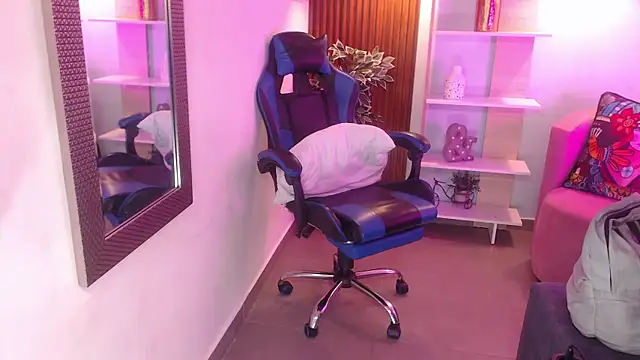 Dalila Sky online show from 09/26/25, 06:01