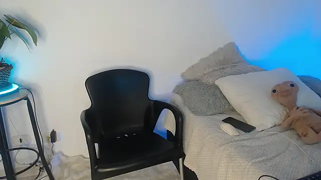 andy 0018 online show from 12/08/24, 10:30