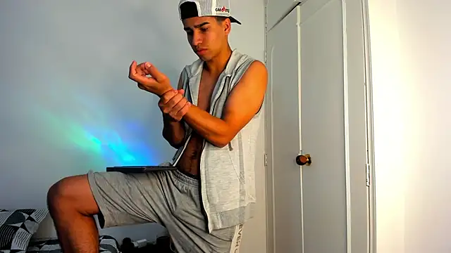 andy 0018 online show from 01/27/25, 05:04