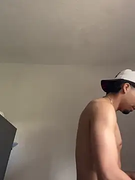 andy 0018 online show from 12/15/25, 03:49