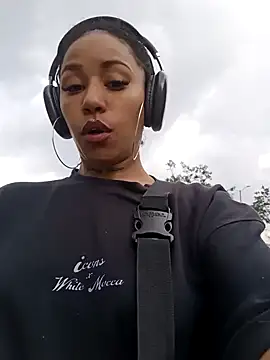 devi black13  online show from 12/04/24, 07:45