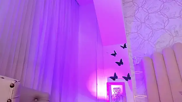 Foxy200   online show from 12/20/25, 07:43