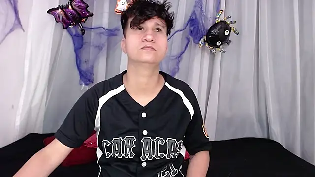 Im Milan Rs online show from 10/16/25, 04:13