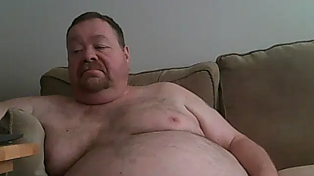 Snapshot of hitman_35 chatting on 06/12/26, 09:46 hitman 35 online show from 06/12/26, 09:46