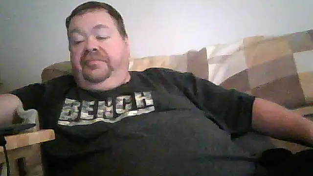 Snapshot of hitman_35 chatting on 07/05/26, 10:39 hitman 35 online show from 07/05/26, 10:39