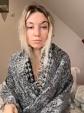 carlaaa online show from 11/06/25, 07:48