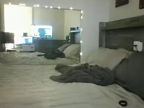 Snapshot of Edward_LongCock chatting on 01/19/25, 05:26 Edward LongCock online show from 01/19/25, 05:26